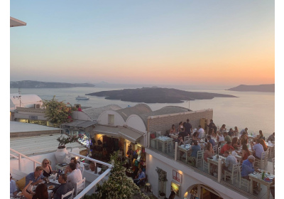 Argo Restaurant in Fira (Santorini, Greece) - SantoriniDress