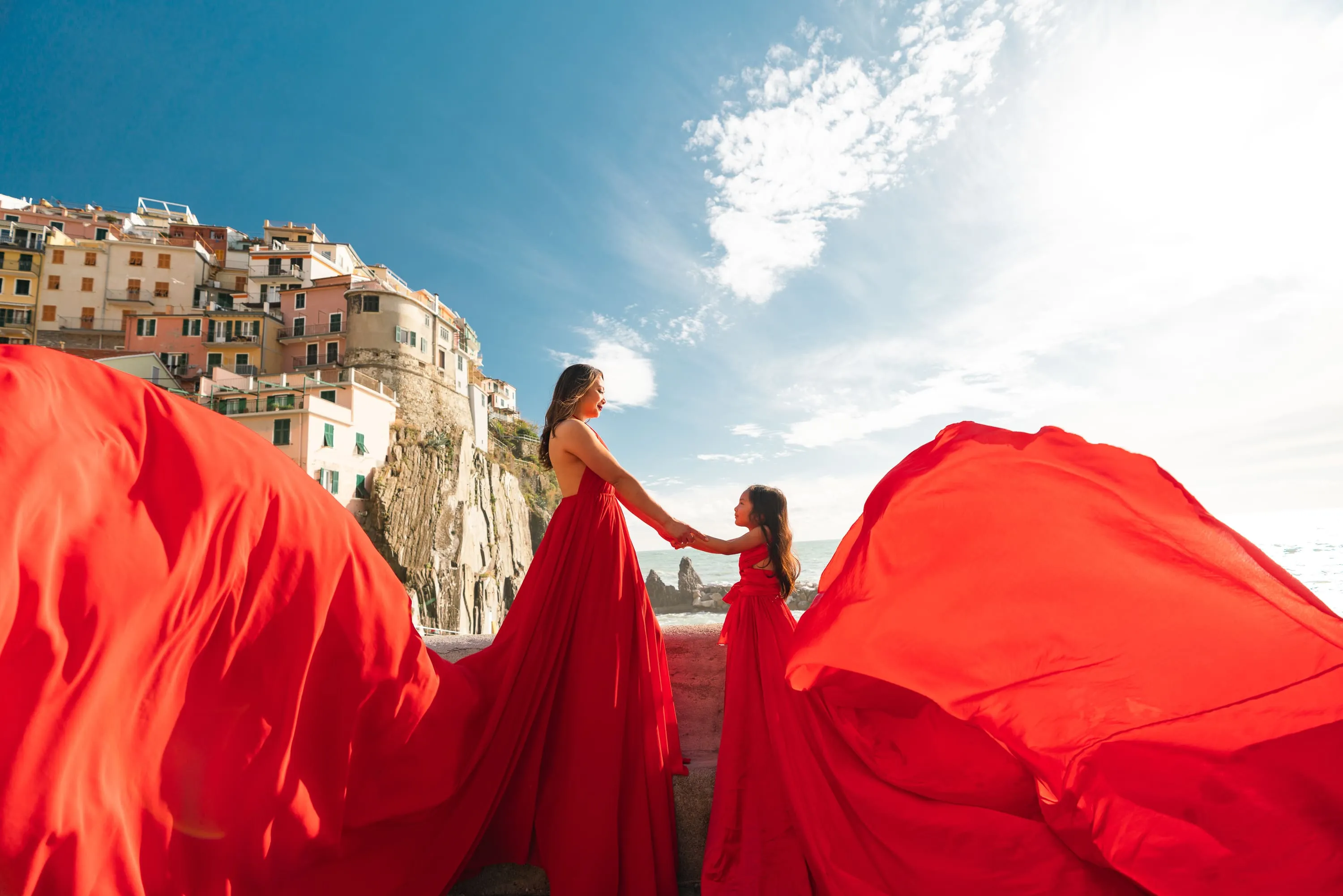 Flying Dress Photoshoot in Santorini - Flowy Dresses Photography by ...